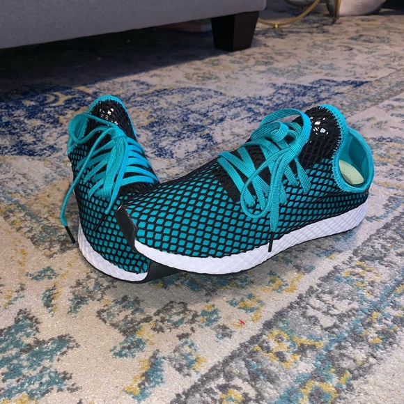 adidas Shoes - NEW - adidas Deerupt Sneakers Aqua/Black B4177